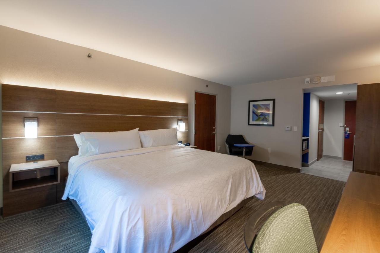 Holiday Inn Express & Suites Arlington North - Stadium Area, An Ihg Hotel Buitenkant foto